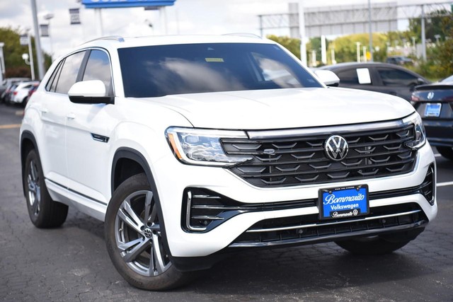 Used 2024 Volkswagen Atlas Cross Sport SEL R-LINE with VIN 1V2AE2CA4RC202176 for sale in Hazelwood, MO