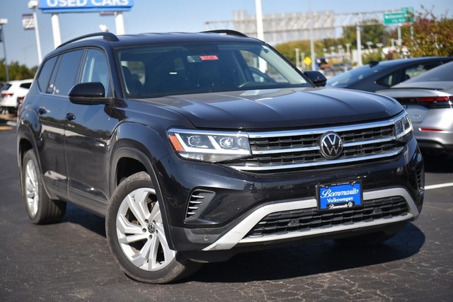 Used 2023 Volkswagen Atlas SE w/Tech with VIN 1V2HR2CA5PC514135 for sale in Hazelwood, MO