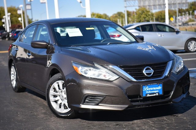 Used 2016 Nissan Altima S with VIN 1N4AL3AP4GN320465 for sale in Hazelwood, MO