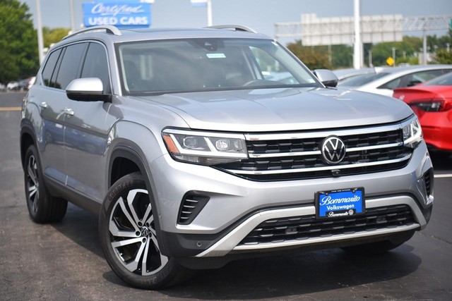 Used 2021 Volkswagen Atlas SEL Premium with VIN 1V2TR2CAXMC534466 for sale in Hazelwood, MO