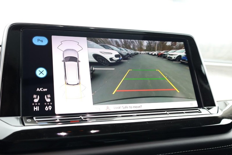 Volkswagen Atlas Vehicle Image 16