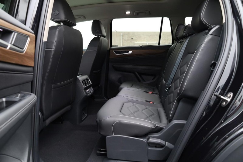 Volkswagen Atlas Vehicle Image 25