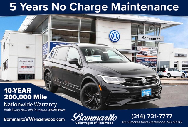 2024 Volkswagen Tiguan 2.0T SE R-LINE BLACK at Bommarito VW in Hazelwood MO