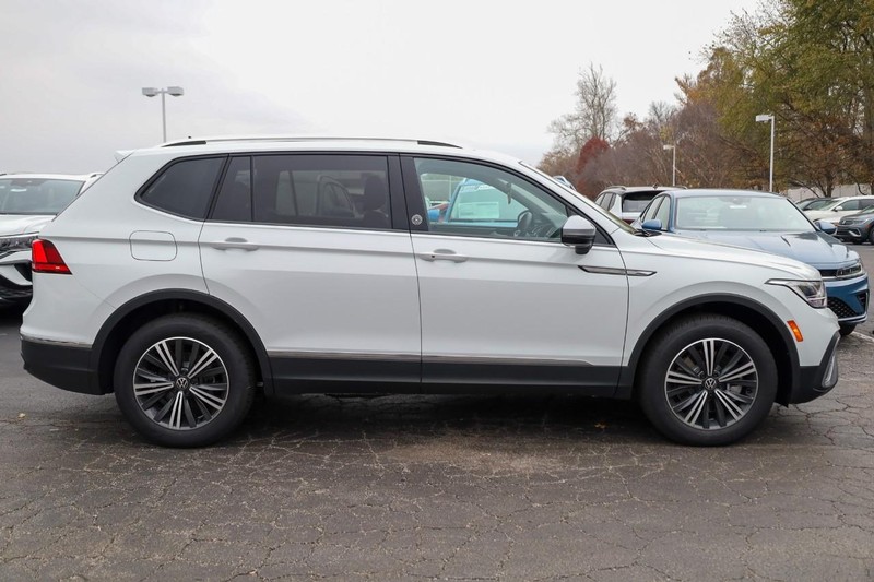 Volkswagen Tiguan Vehicle Image 05