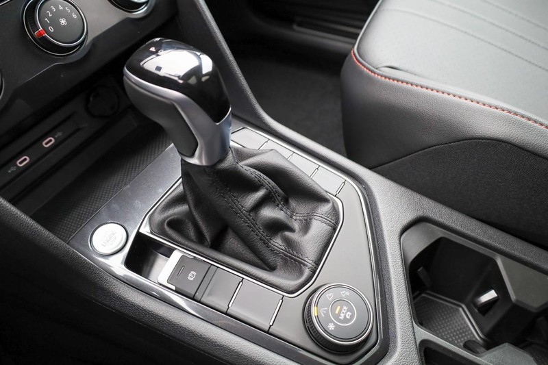 Volkswagen Tiguan Vehicle Image 18