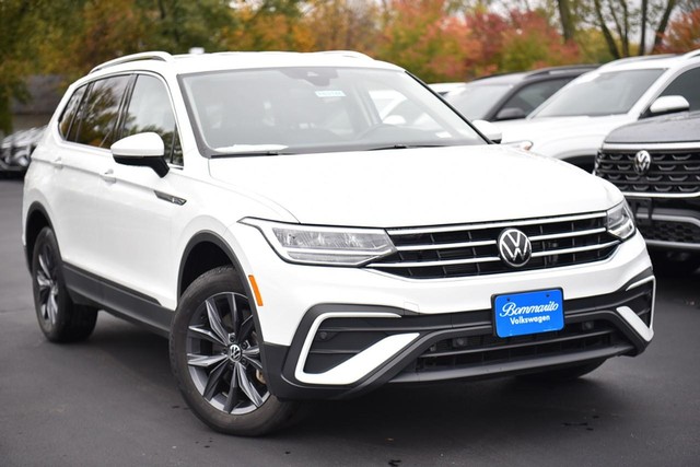 Used 2023 Volkswagen Tiguan SE with VIN 3VV3B7AX4PM094940 for sale in Hazelwood, MO