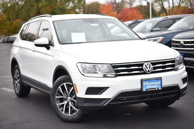 Used 2020 Volkswagen Tiguan SEL with VIN 3VV2B7AX5LM105000 for sale in Hazelwood, MO