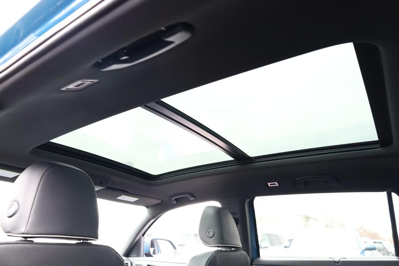 Volkswagen Atlas Cross Sport Vehicle Image 13