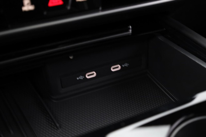 Volkswagen Atlas Cross Sport Vehicle Image 19