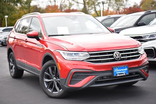 Used 2022 Volkswagen Tiguan SE with VIN 3VV2B7AX6NM088100 for sale in Hazelwood, MO