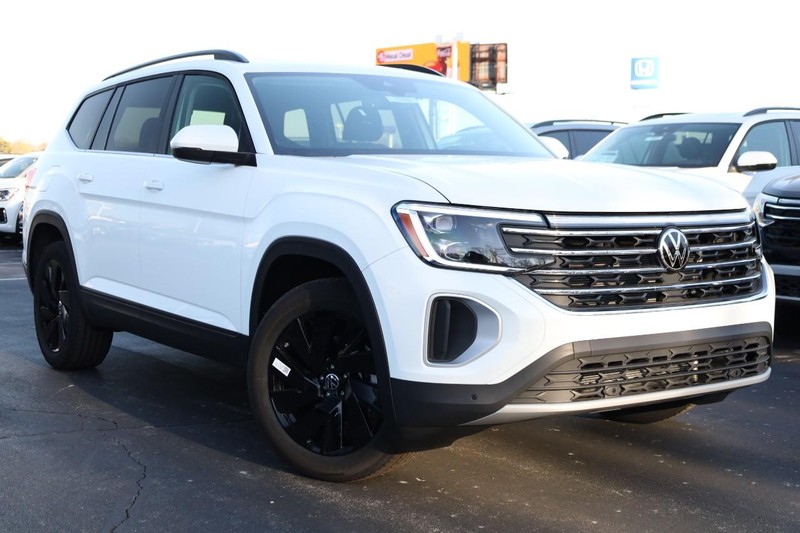 Volkswagen Atlas Vehicle Image 02