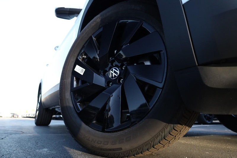 Volkswagen Atlas Vehicle Image 04
