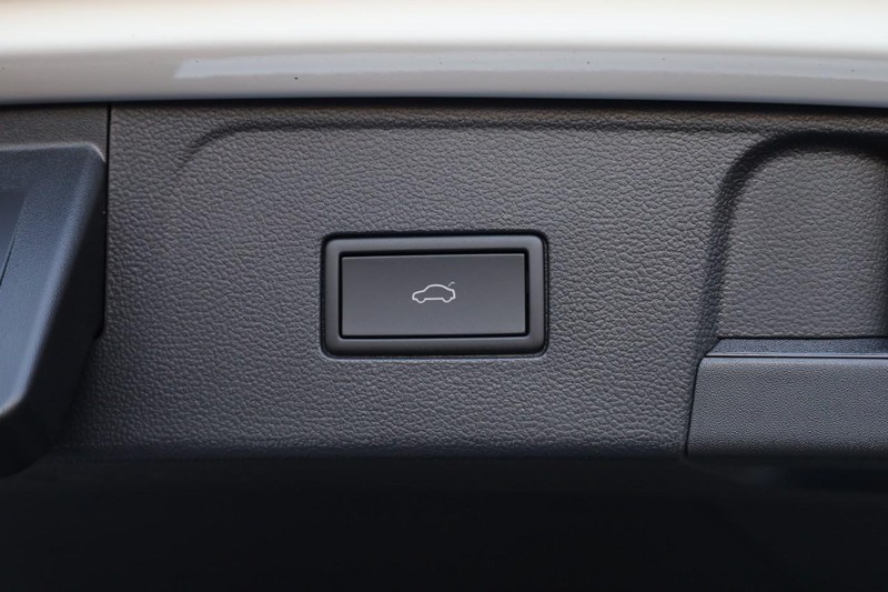 Volkswagen Atlas Vehicle Image 11