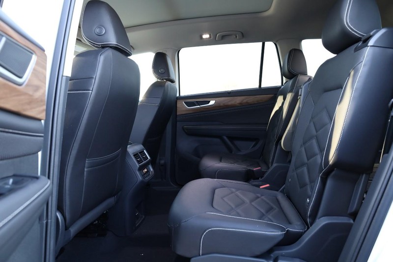 Volkswagen Atlas Vehicle Image 27