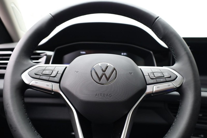 Volkswagen Jetta Vehicle Image 11