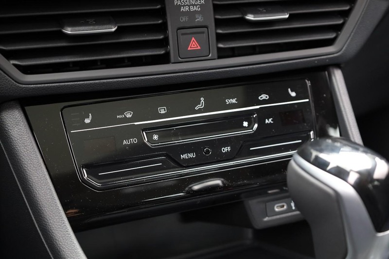 Volkswagen Jetta Vehicle Image 15