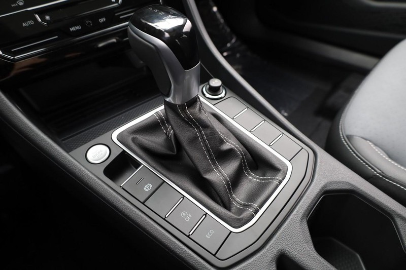 Volkswagen Jetta Vehicle Image 17