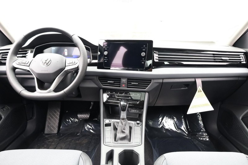 Volkswagen Jetta Vehicle Image 23