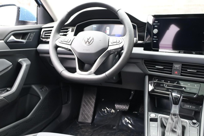 Volkswagen Jetta Vehicle Image 24