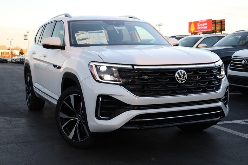 Volkswagen Atlas Vehicle Image 02