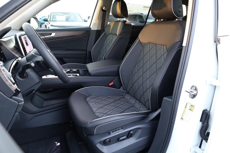 Volkswagen Atlas Vehicle Image 13