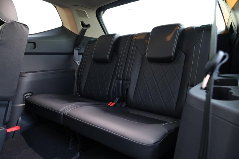 Volkswagen Atlas Vehicle Image 33