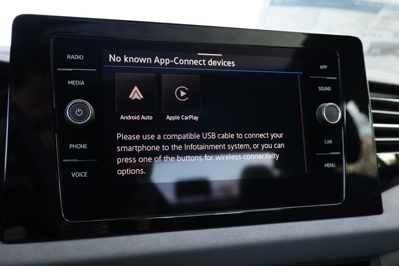 Volkswagen Jetta Vehicle Image 13