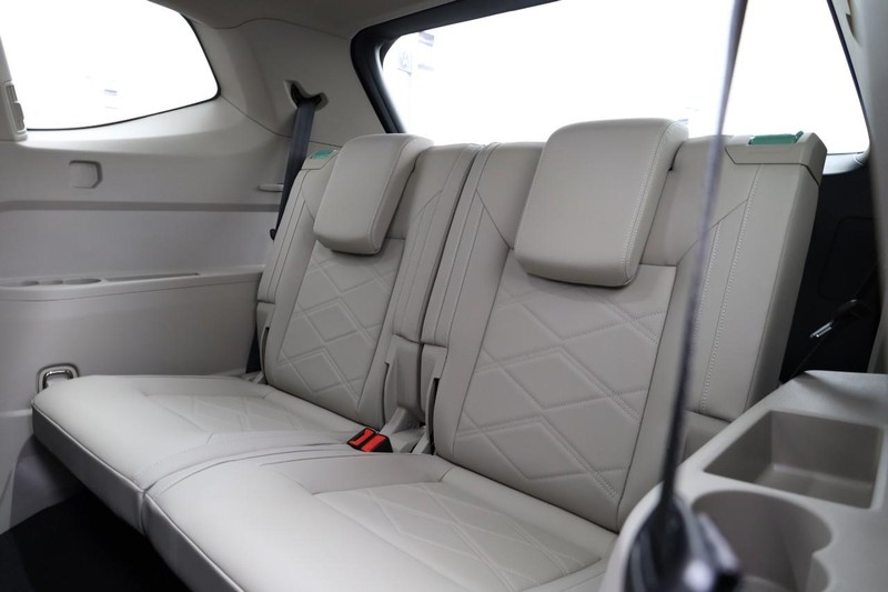 Volkswagen Atlas Vehicle Image 08