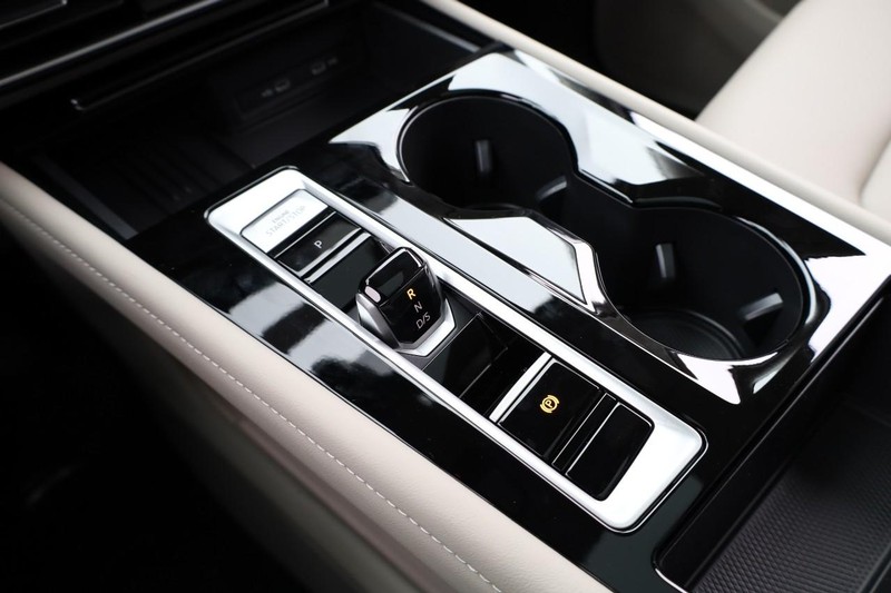 Volkswagen Atlas Vehicle Image 22