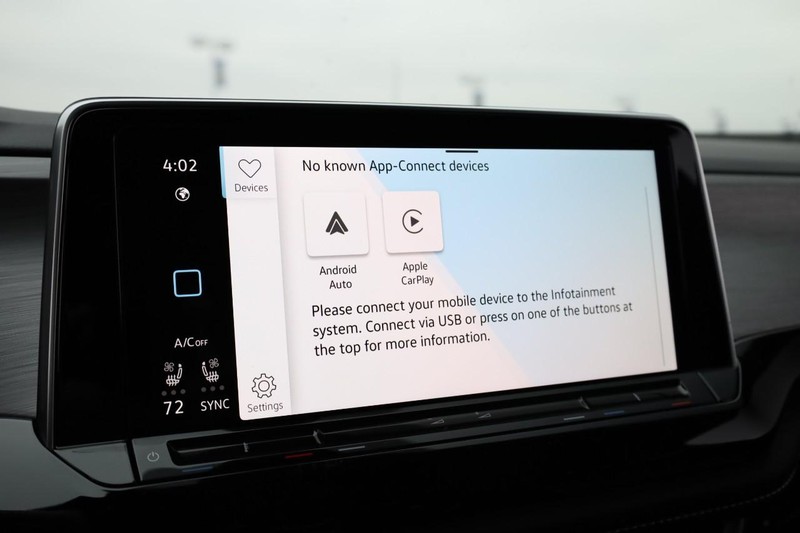 Volkswagen Atlas Cross Sport Vehicle Image 15