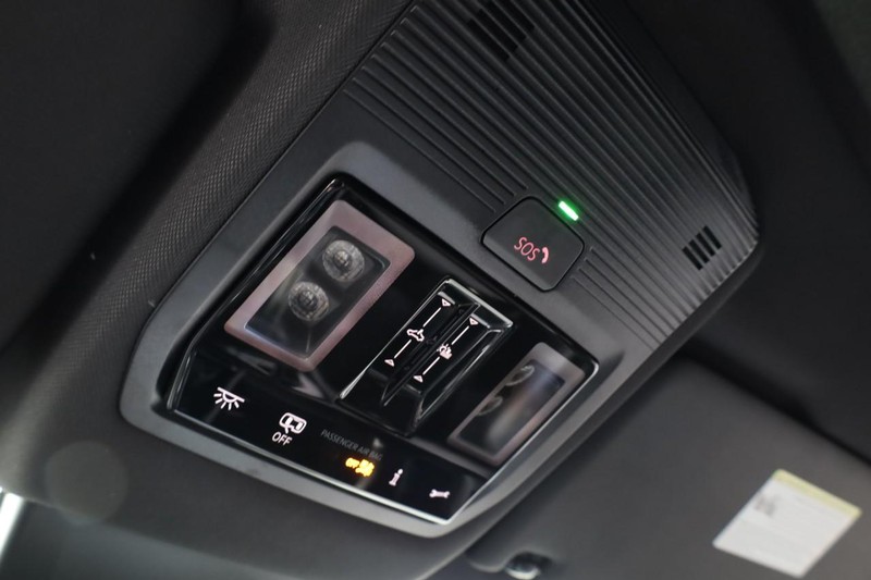 Volkswagen Atlas Cross Sport Vehicle Image 20