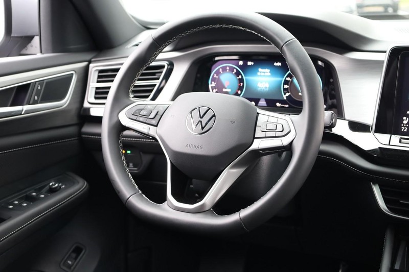 Volkswagen Atlas Cross Sport Vehicle Image 28