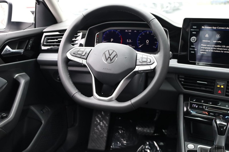 Volkswagen Jetta Vehicle Image 26