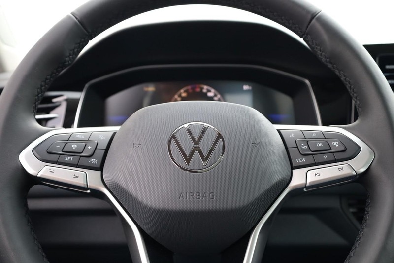 Volkswagen Jetta Vehicle Image 10