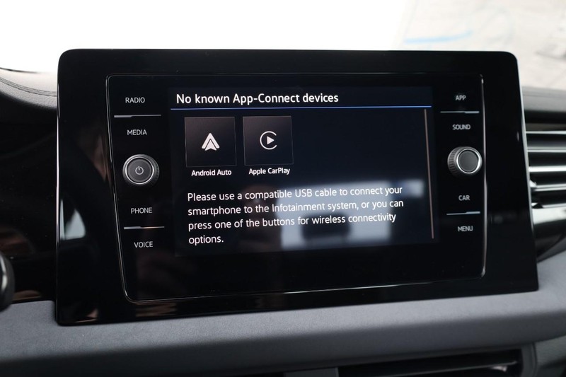 Volkswagen Jetta Vehicle Image 12