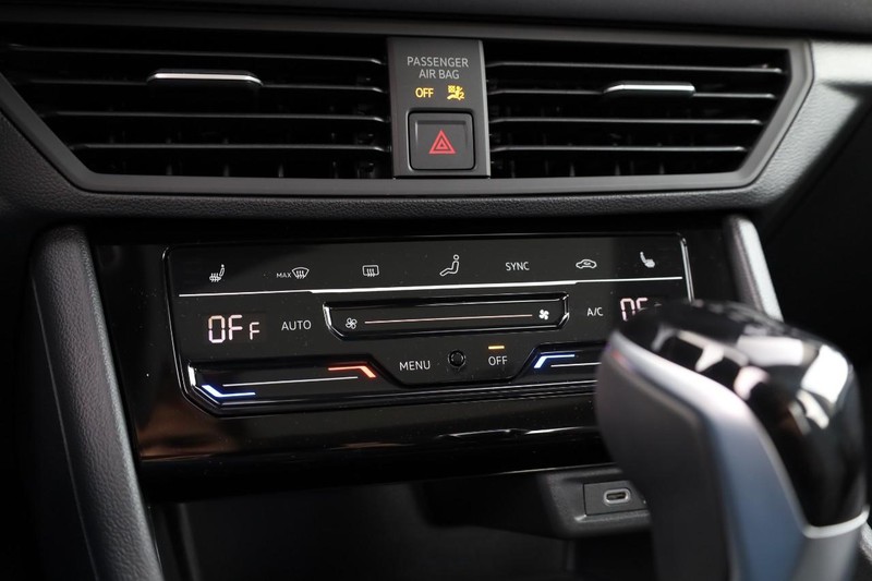 Volkswagen Jetta Vehicle Image 14