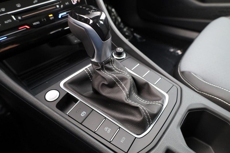 Volkswagen Jetta Vehicle Image 16