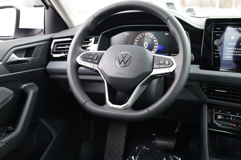 Volkswagen Jetta Vehicle Image 22
