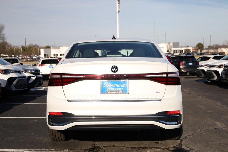 Volkswagen Jetta Vehicle Image 06