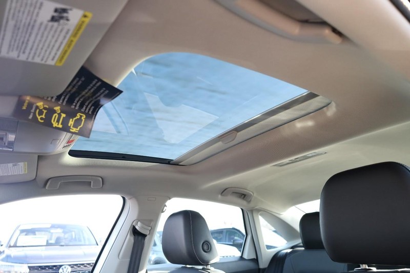 Volkswagen Jetta Vehicle Image 09