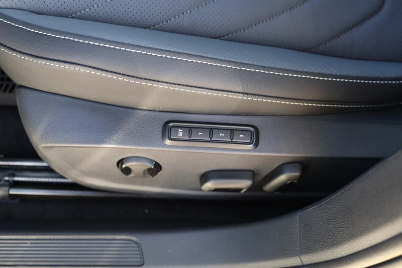 Volkswagen Jetta Vehicle Image 10