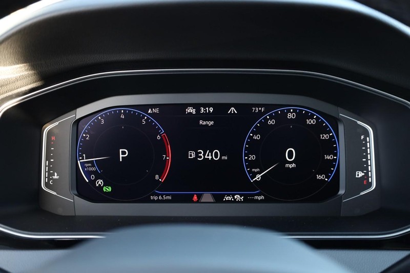 Volkswagen Jetta Vehicle Image 12
