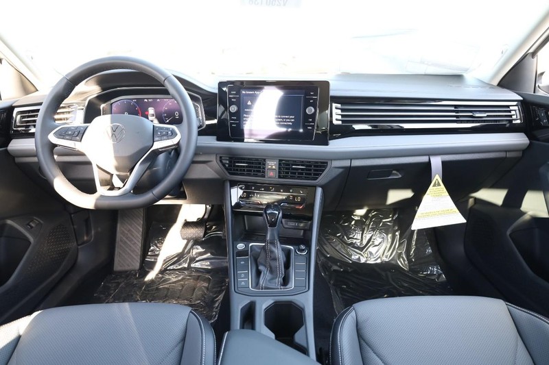 Volkswagen Jetta Vehicle Image 23