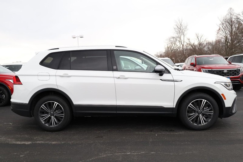 Volkswagen Tiguan Vehicle Image 06