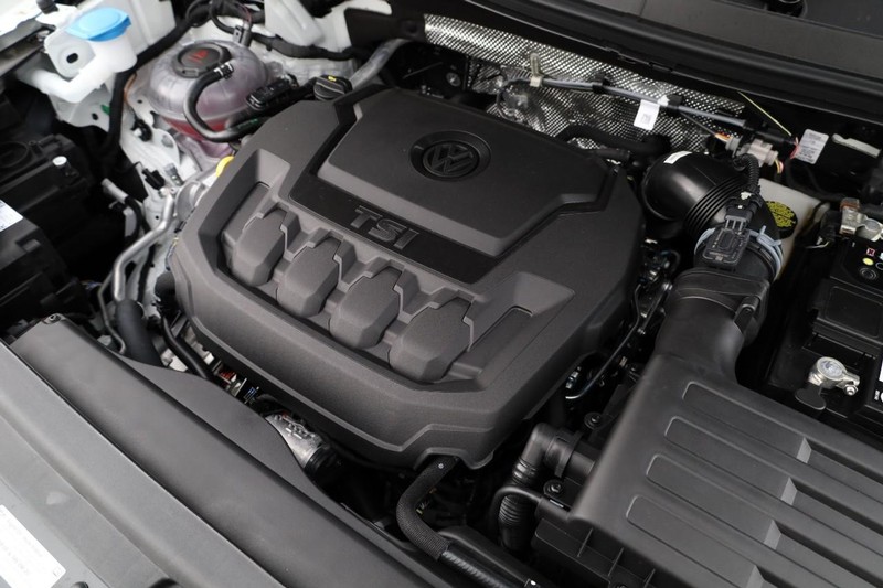 Volkswagen Tiguan Vehicle Image 27