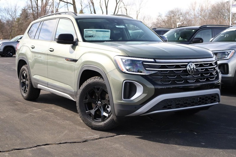 Volkswagen Atlas Vehicle Image 02