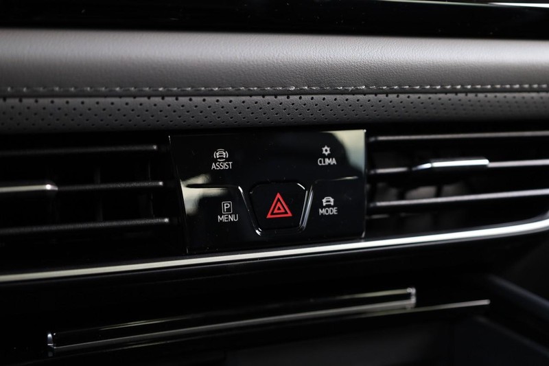Volkswagen Atlas Vehicle Image 17