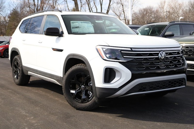 Volkswagen Atlas Vehicle Image 02