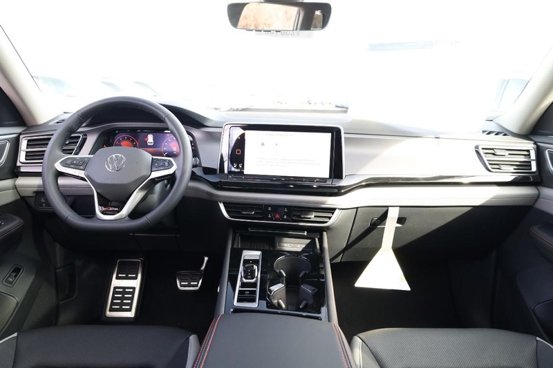Volkswagen Atlas Vehicle Image 25