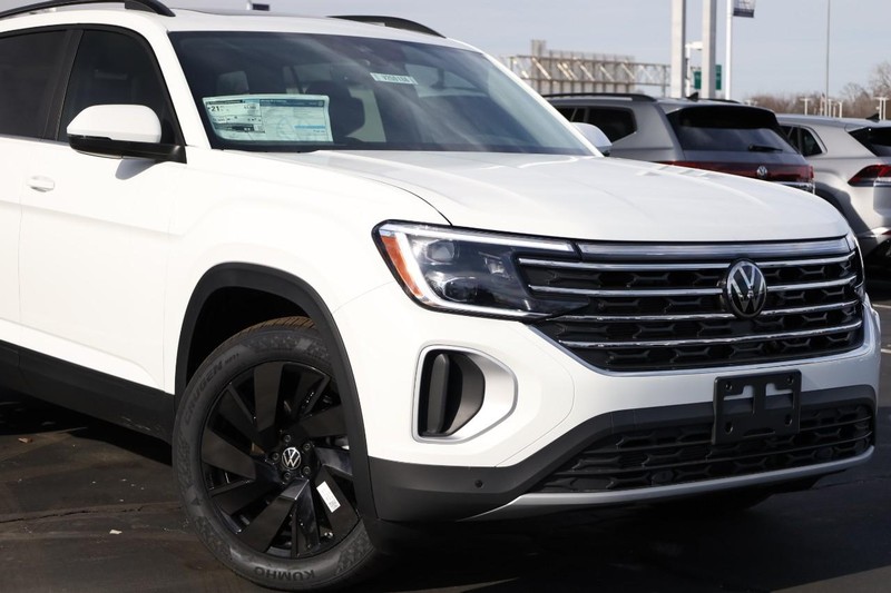 Volkswagen Atlas Vehicle Image 03